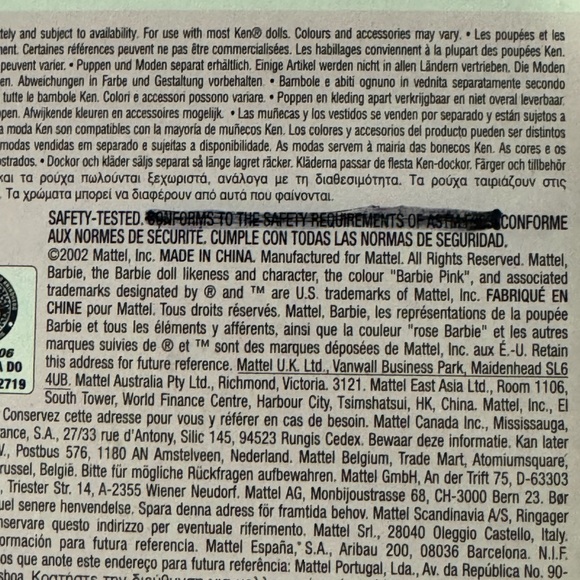 Barbie | NEW: Ken Fashion Avenue: Green Beach Outfit - Collectible Doll Clothes - Picture 7 of 8